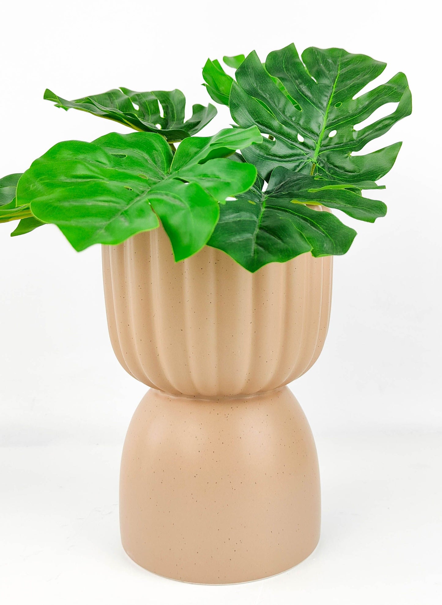 Leilani Matte Planter/Dish Range